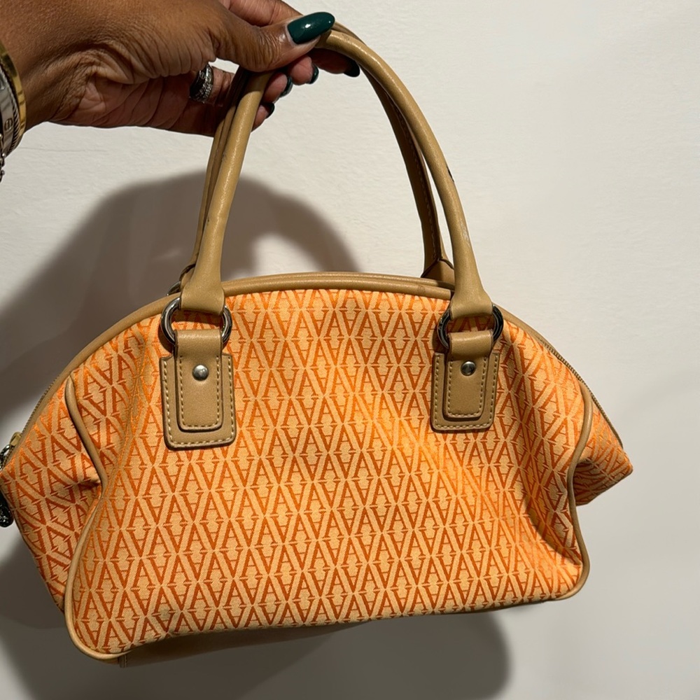 HANDBAG
